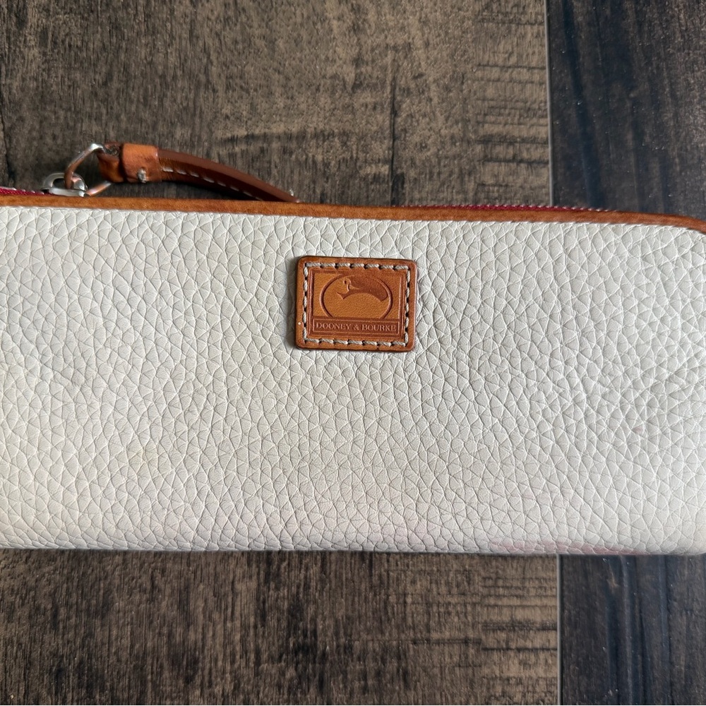 Dooney & Bourke Textured Cream and Tan Wallet